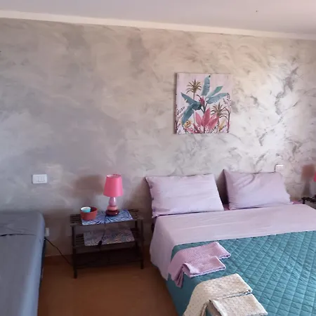 Проживание в семье Relax Cv Mare *